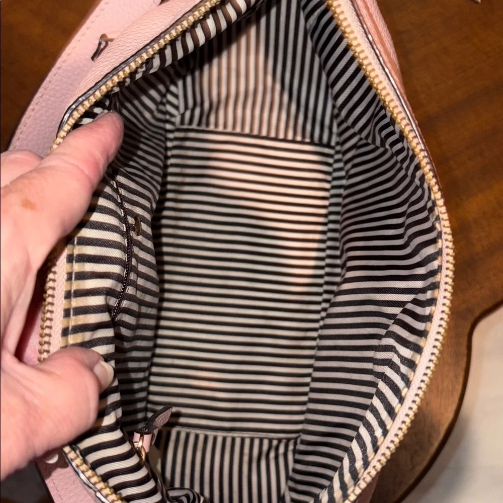 Kate Spade  hobo bag, shoulder bag, pebbled leather  pink   excellent condition